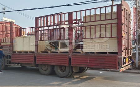 江西宋先生訂購(gòu)的真空上料機(jī)木箱打包完畢，準(zhǔn)備發(fā)貨